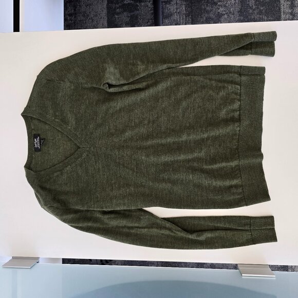 Lord and Taylor extra fine merino sweater - Picture 1 of 9